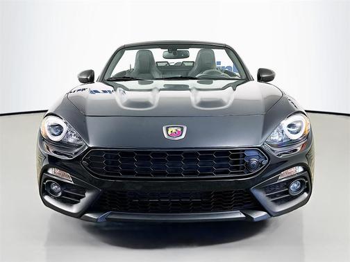 2017 FIAT 124 Spider Base