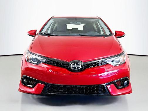 2016 Scion iM Base