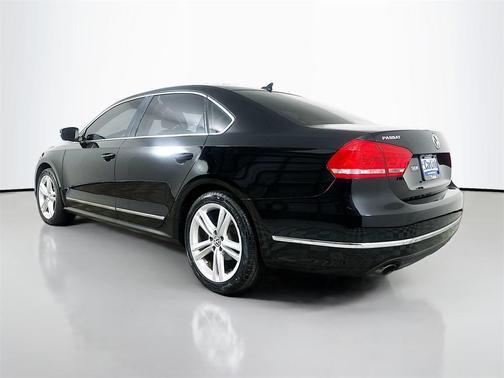 2014 Volkswagen Passat 1.8T Auto SEL Premium