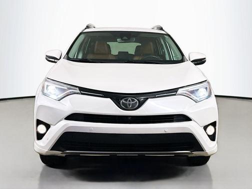2017 Toyota RAV4 Platinum