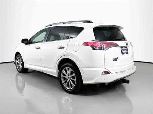 2017 Toyota RAV4 Platinum