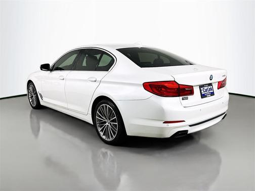 2019 BMW 540 540i