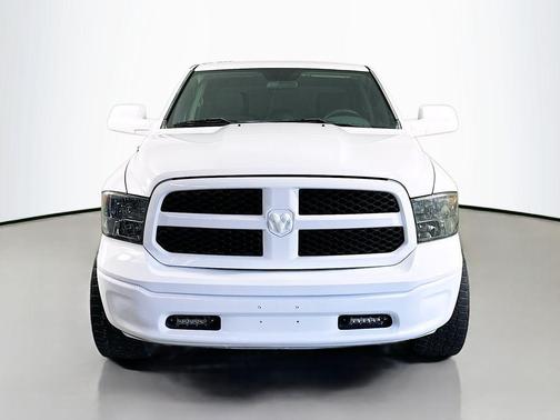 Bright White Clearcoat 2016 RAM 1500 Tradesman