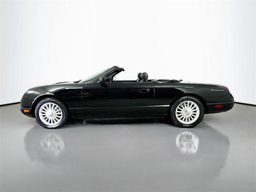 2005 Ford Thunderbird Base