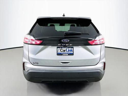 2021 Ford Edge SE