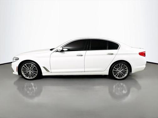 2017 BMW 540 540i