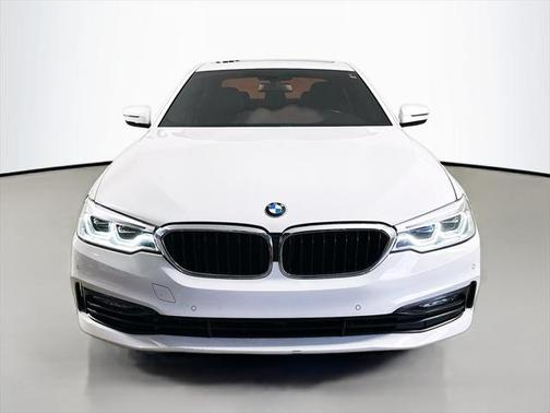 2017 BMW 540 540i