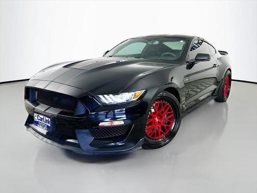 2018 Ford Shelby GT350 Base