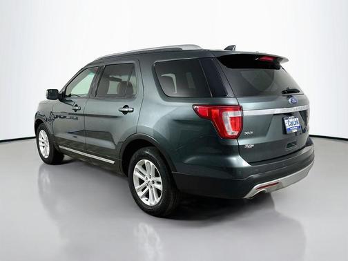 Guard Metallic 2016 Ford Explorer XLT
