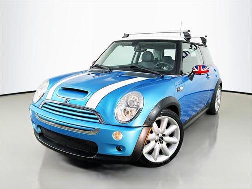 2005 MINI Cooper S Base