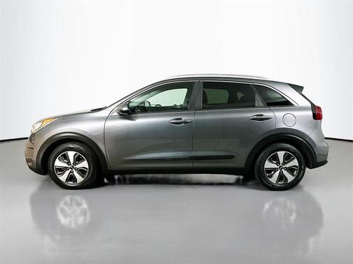 2017 Kia Niro LX