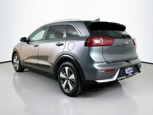 2017 Kia Niro LX