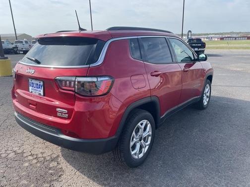 2025 Jeep Compass Latitude