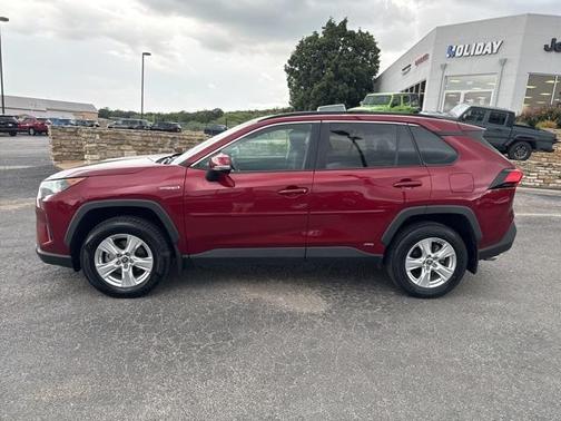 2021 Toyota RAV4 Hybrid LE