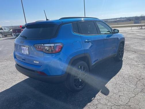 2025 Jeep Compass Latitude