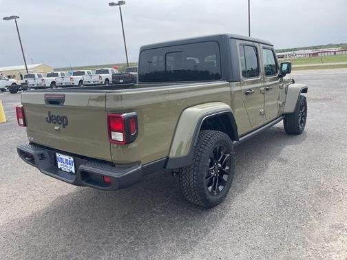 2025 Jeep Gladiator Sport