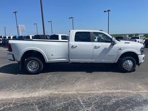 2025 RAM 3500 Limited