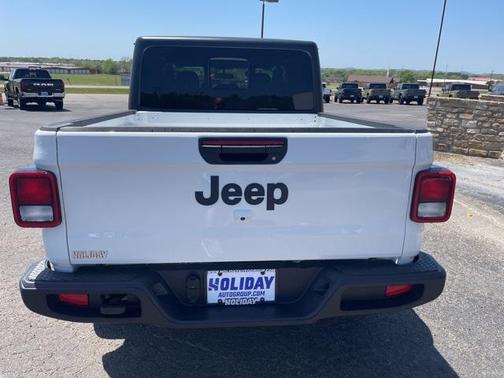 2025 Jeep Gladiator Sport