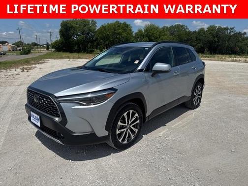 2024 Toyota Corolla Cross XLE