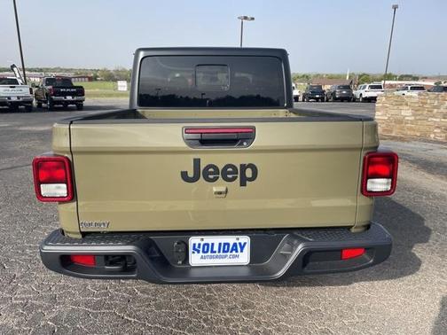 2025 Jeep Gladiator Sport