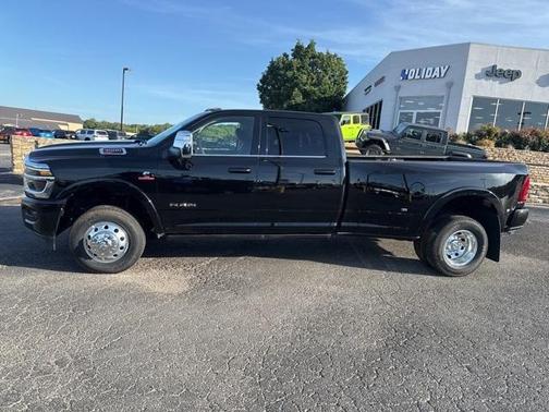 2025 RAM 3500 Limited