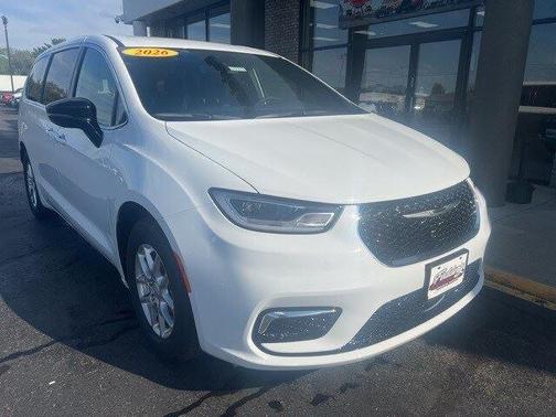 2026 Chrysler Pacifica L