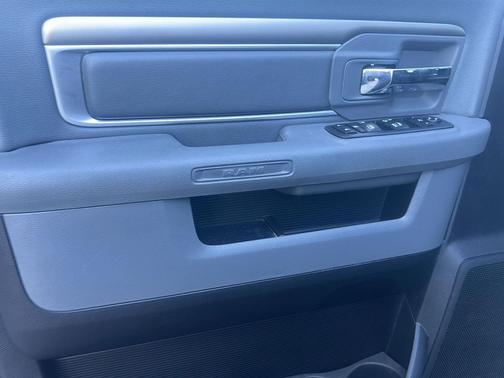 2018 RAM 2500 Lone Star Mega Cab 4x4 6'4' Box