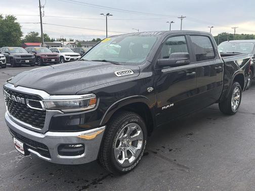 Diamond Black Crystal Pearlcoat 2026 RAM 1500 Big Horn/Lone Star