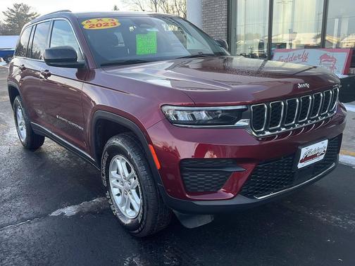 2023 Jeep Grand Cherokee Laredo