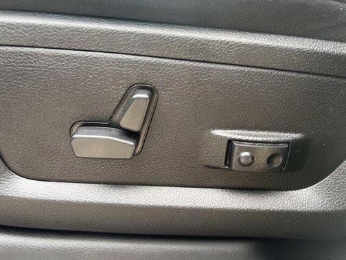 2023 RAM 2500 Big Horn Crew Cab 4x4 6'4' Box