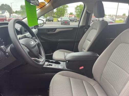 2022 Ford Escape S