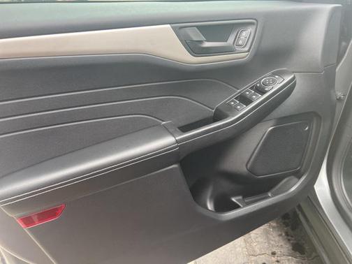 2022 Ford Escape S