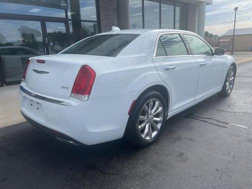 2018 Chrysler 300 Limited