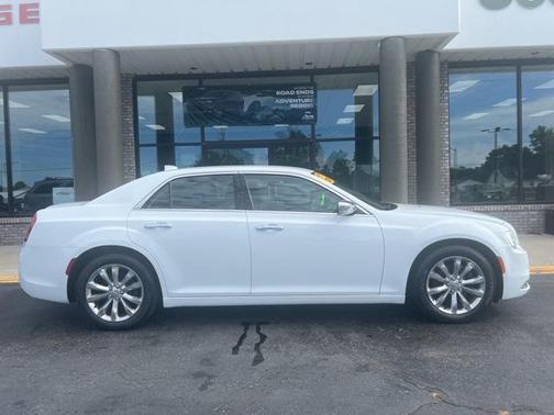 2018 Chrysler 300 Limited