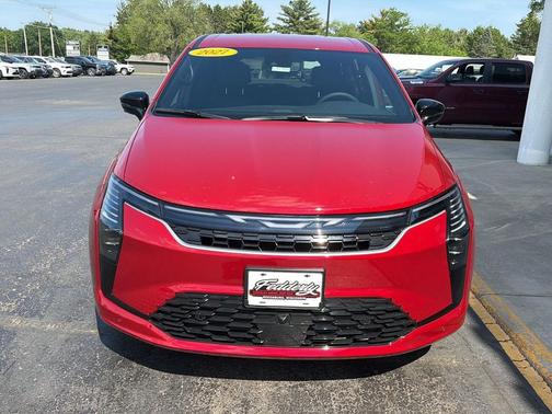 Red Hot Pearlcoat 2027 Chrysler Pacifica L