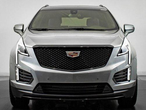 2025 Cadillac XT5 Sport