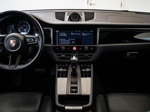 2024 Porsche Macan AWD