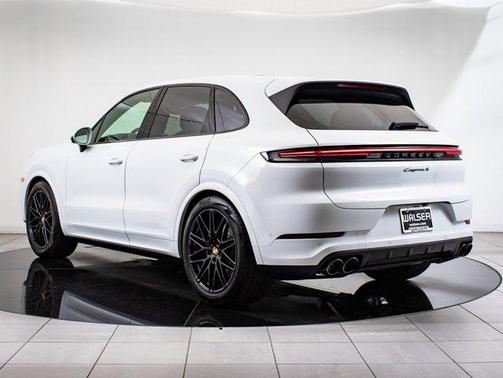 2025 Porsche Cayenne S