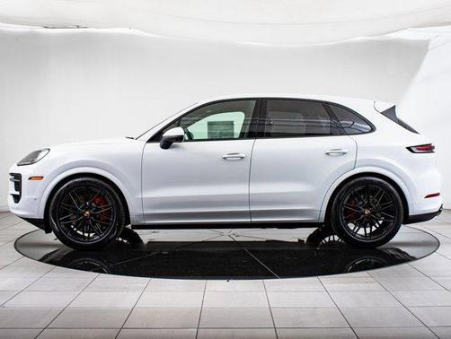 2025 Porsche Cayenne S