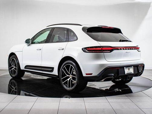 2024 Porsche Macan AWD
