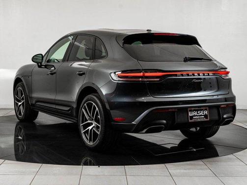 Volcano Grey Metallic 2025 Porsche Macan Macan