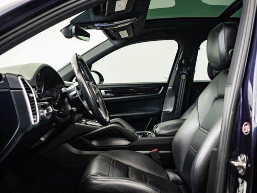 2019 Porsche Cayenne Base