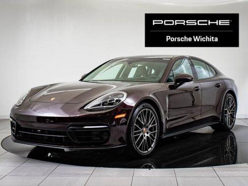 2023 Porsche Panamera 4
