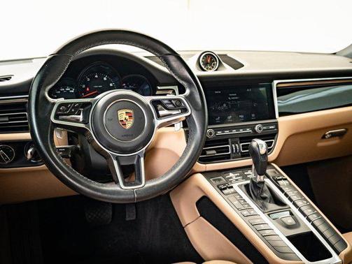 2019 Porsche Macan Base