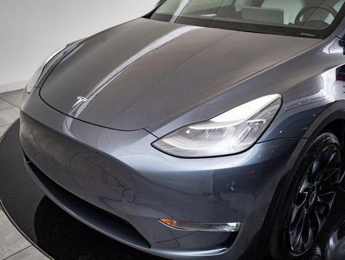 2023 Tesla Model Y Performance Dual Motor All-Wheel Drive