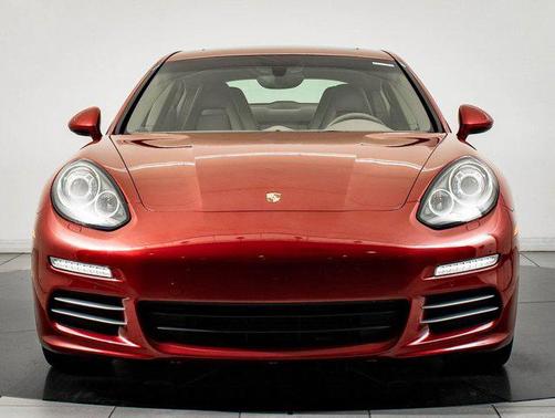 2014 Porsche Panamera 4