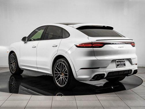 2023 Porsche Cayenne Platinum Edition