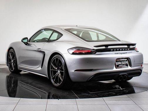 2023 Porsche 718 Cayman T