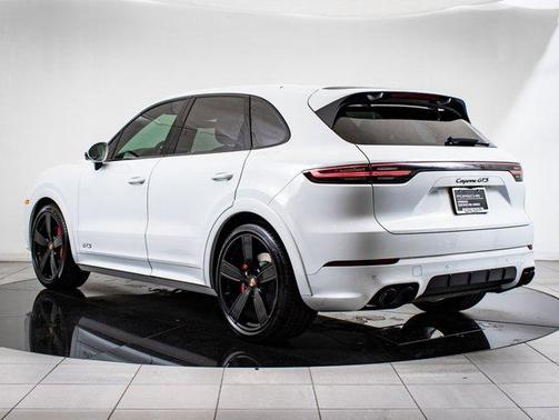 2022 Porsche Cayenne GTS