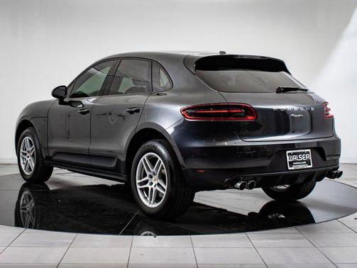 2018 Porsche Macan Base